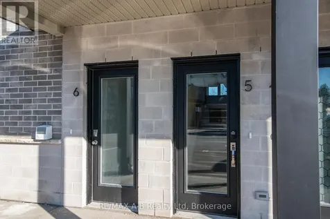 37 Lane Stratford ON N5A 0K6