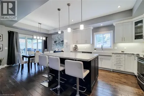 4274 Sixth Avenue Niagara Falls ON L2E 4S8