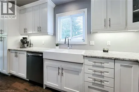 4274 Sixth Avenue Niagara Falls ON L2E 4S8