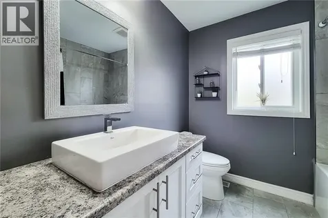 4274 Sixth Avenue Niagara Falls ON L2E 4S8