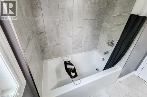 4274 Sixth Avenue Niagara Falls ON L2E 4S8