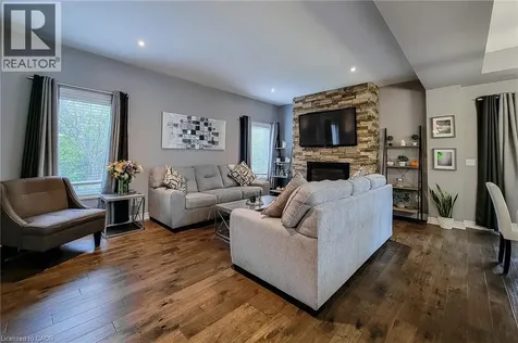 4274 Sixth Avenue Niagara Falls ON L2E 4S8