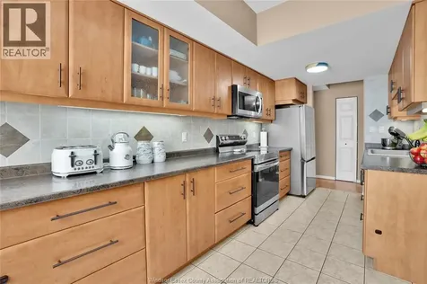 8335 Wyandotte Street East Windsor ON N8S 4S8