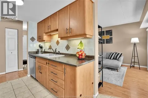 8335 Wyandotte Street East Windsor ON N8S 4S8