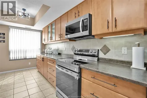 8335 Wyandotte Street East Windsor ON N8S 4S8