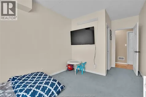 8335 Wyandotte Street East Windsor ON N8S 4S8