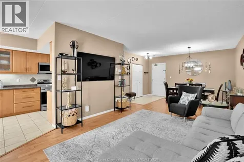 8335 Wyandotte Street East Windsor ON N8S 4S8