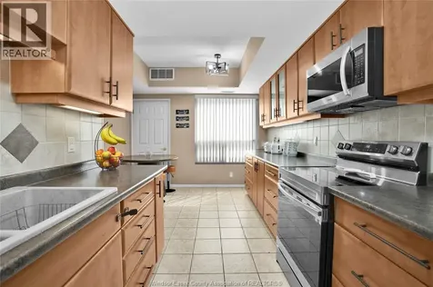 8335 Wyandotte Street East Windsor ON N8S 4S8