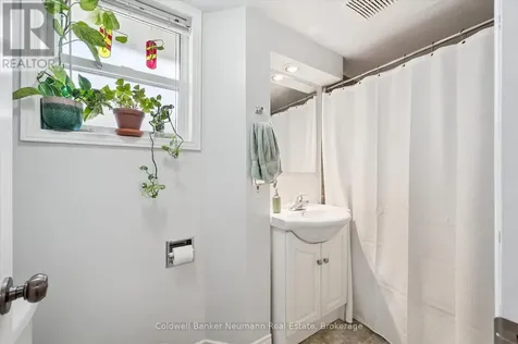 161 Grange Street Guelph (st. George's) ON N1E 2V7