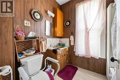 394 Palmerston Street South Sarnia ON N7T 3P2