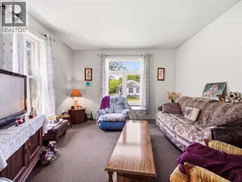 394 Palmerston Street South Sarnia ON N7T 3P2