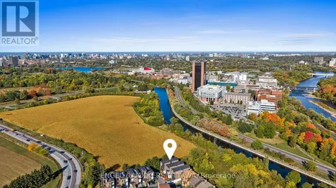 127 Peridot Private Ottawa ON K2C 3M3