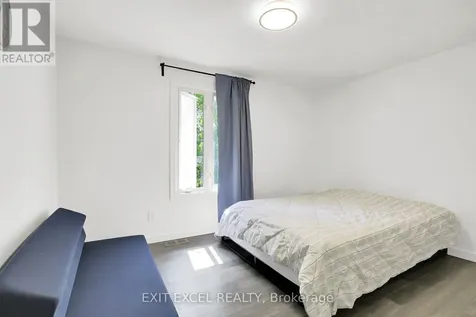 25 Uxbridge Crescent Ottawa ON K2L 1P6