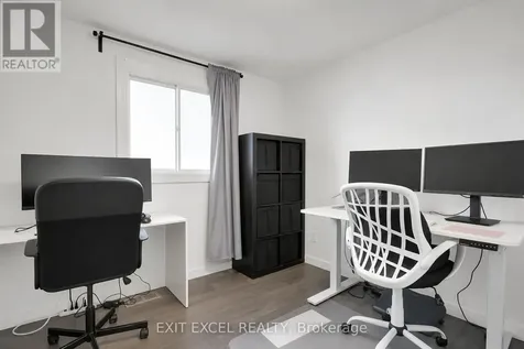25 Uxbridge Crescent Ottawa ON K2L 1P6