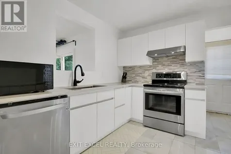 25 Uxbridge Crescent Ottawa ON K2L 1P6