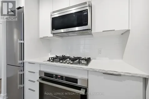530 De Mazenod Avenue Ottawa ON K1S 5W8