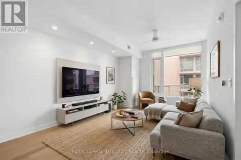 530 De Mazenod Avenue Ottawa ON K1S 5W8