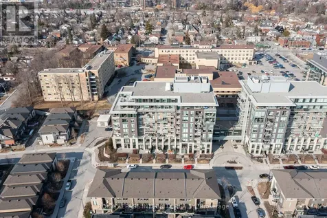 530 De Mazenod Avenue Ottawa ON K1S 5W8