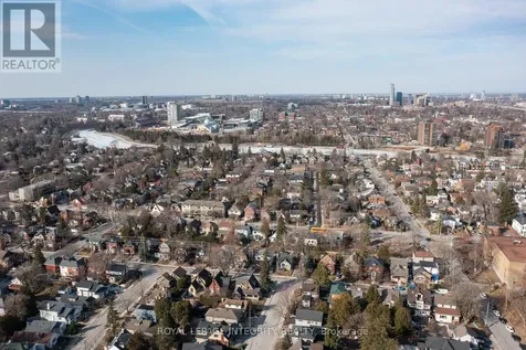 530 De Mazenod Avenue Ottawa ON K1S 5W8