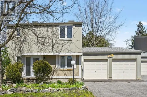 29 Jackson Court Ottawa ON K2K 1B6