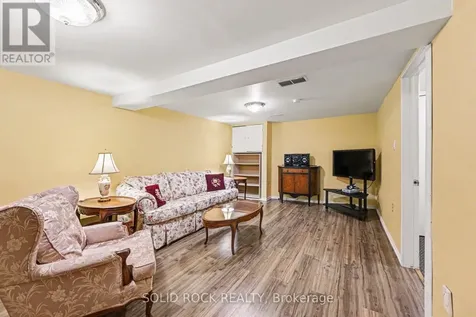 29 Jackson Court Ottawa ON K2K 1B6