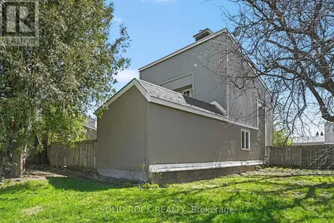 29 Jackson Court Ottawa ON K2K 1B6