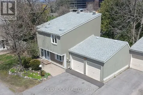 29 Jackson Court Ottawa ON K2K 1B6
