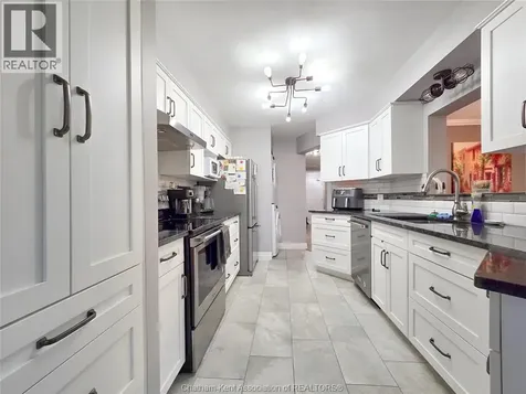 10 Van Allen Avenue Chatham ON N7L 5K1