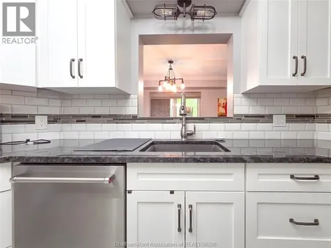 10 Van Allen Avenue Chatham ON N7L 5K1