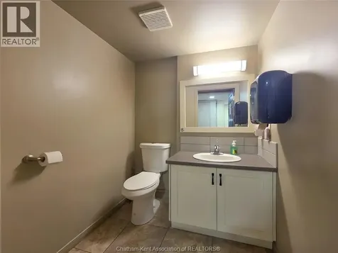 10 Van Allen Avenue Chatham ON N7L 5K1