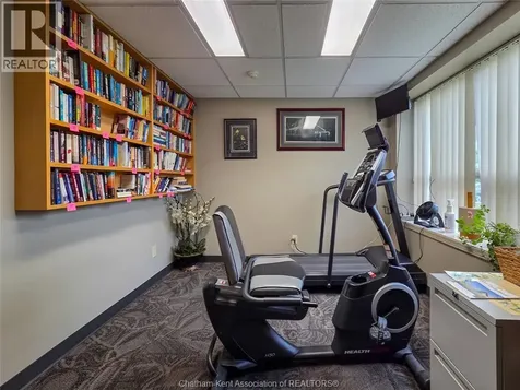 10 Van Allen Avenue Chatham ON N7L 5K1