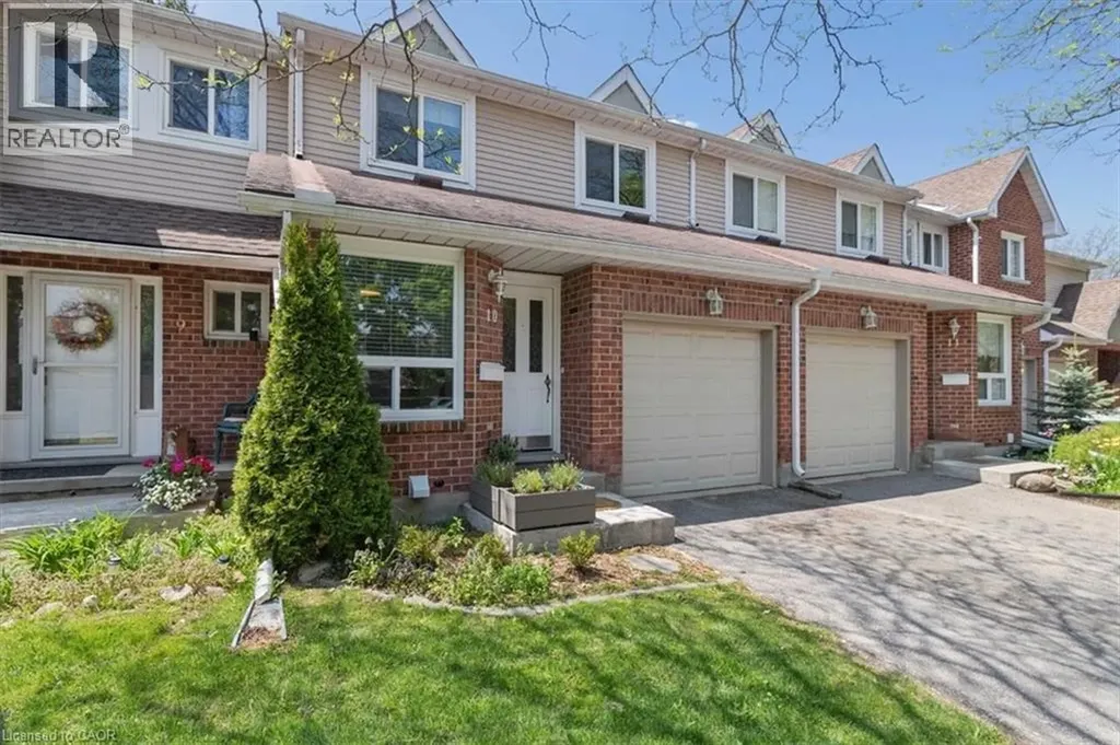 180 Highland Crescent Kitchener ON N2M 5K5