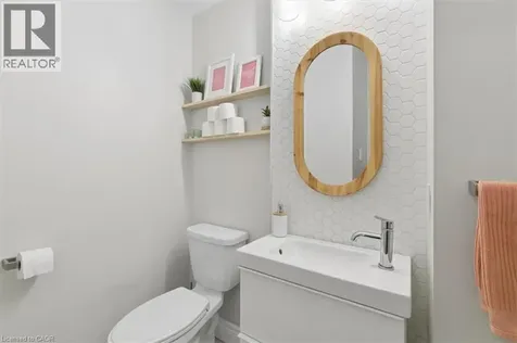 180 Highland Crescent Kitchener ON N2M 5K5