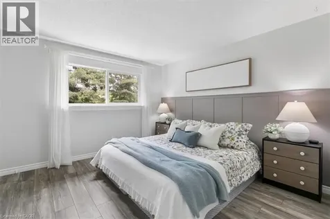 180 Highland Crescent Kitchener ON N2M 5K5