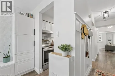 180 Highland Crescent Kitchener ON N2M 5K5