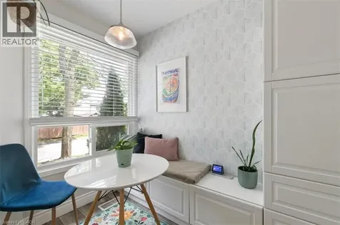 180 Highland Crescent Kitchener ON N2M 5K5