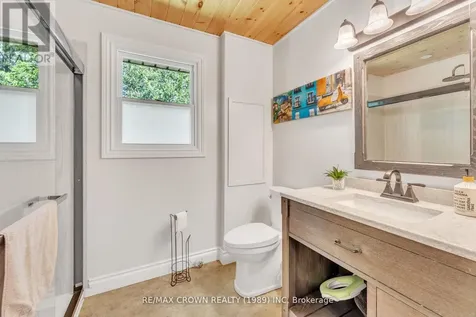 71 Northwoods Drive Island East Ferris ON P0H 1K0