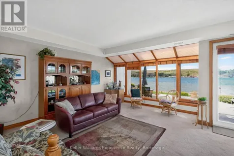 8 Beck Boulevard Penetanguishene ON L9M 1C3