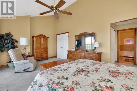 8 Beck Boulevard Penetanguishene ON L9M 1C3