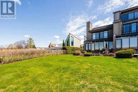 8 Beck Boulevard Penetanguishene ON L9M 1C3
