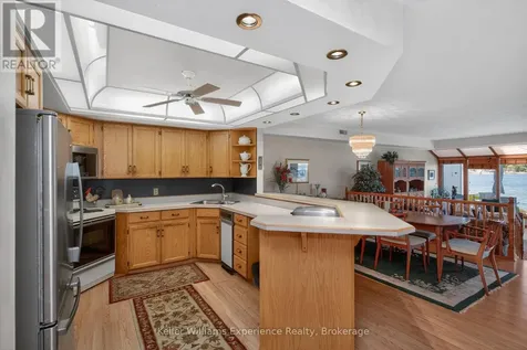 8 Beck Boulevard Penetanguishene ON L9M 1C3
