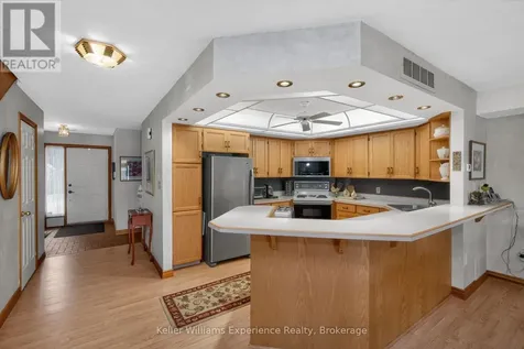 8 Beck Boulevard Penetanguishene ON L9M 1C3