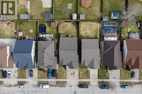 7032 Kelly Drive Niagara Falls ON L2H 3J9