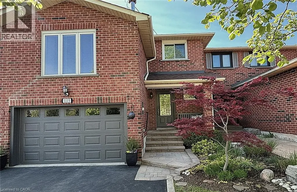 1115 Avondale Drive Oakville ON L6H 5K9