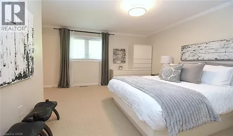 1115 Avondale Drive Oakville ON L6H 5K9