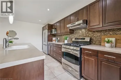 31 Townsend Drive Breslau ON N0B 1M0