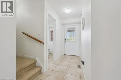 31 Townsend Drive Breslau ON N0B 1M0