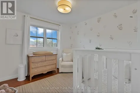 8 Gamron Avenue Uxbridge ON L9P 1R4