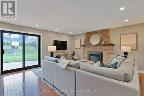 8 Gamron Avenue Uxbridge ON L9P 1R4