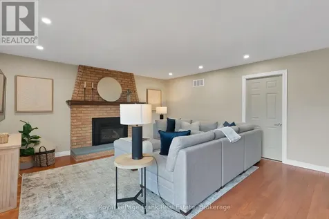 8 Gamron Avenue Uxbridge ON L9P 1R4